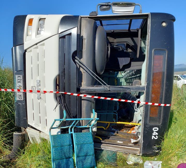 20 learners injured when scholar transport capsizes