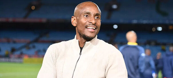 Rulani Mokwena’s MC Alger open 11-point gap after late winner