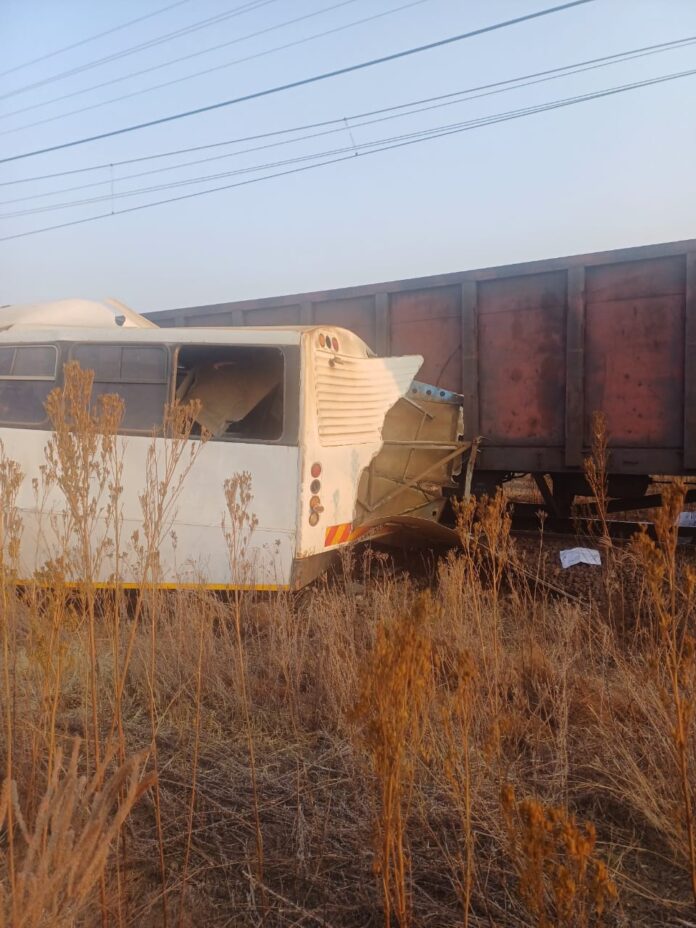 Government officials to visit scene of deadly scholar transport crash