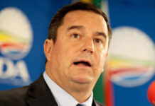 Farmers threaten John Steenhuisen with lawsuit over Foot-and-mouth vaccine access My priority in US is to secure trade relations – Steenhuisen