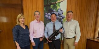 Ministers declare alcoholic and non-alcoholic freebies