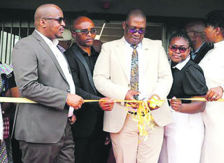 Gauteng Premier Panyaza Lesufi handing over Rustervaal Secondary School
