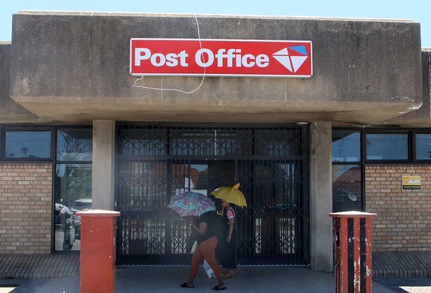 Government reassures grant recipients as rescuers gun for Post Office’s closure