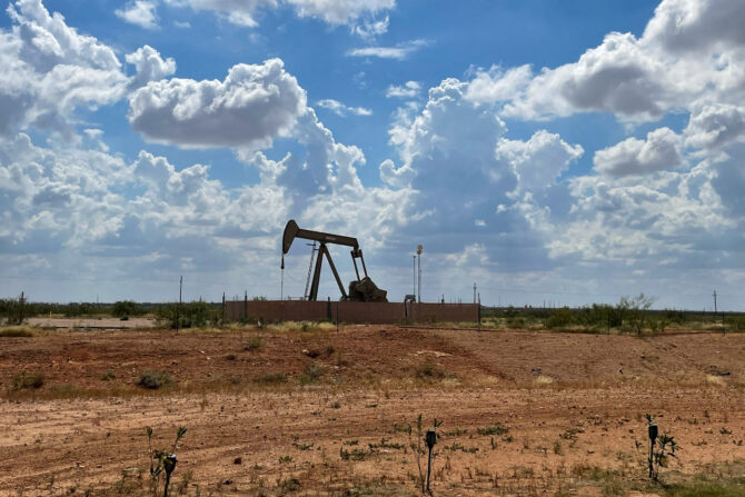 Oil prices steady as hopes grow for US-Iran peace deal