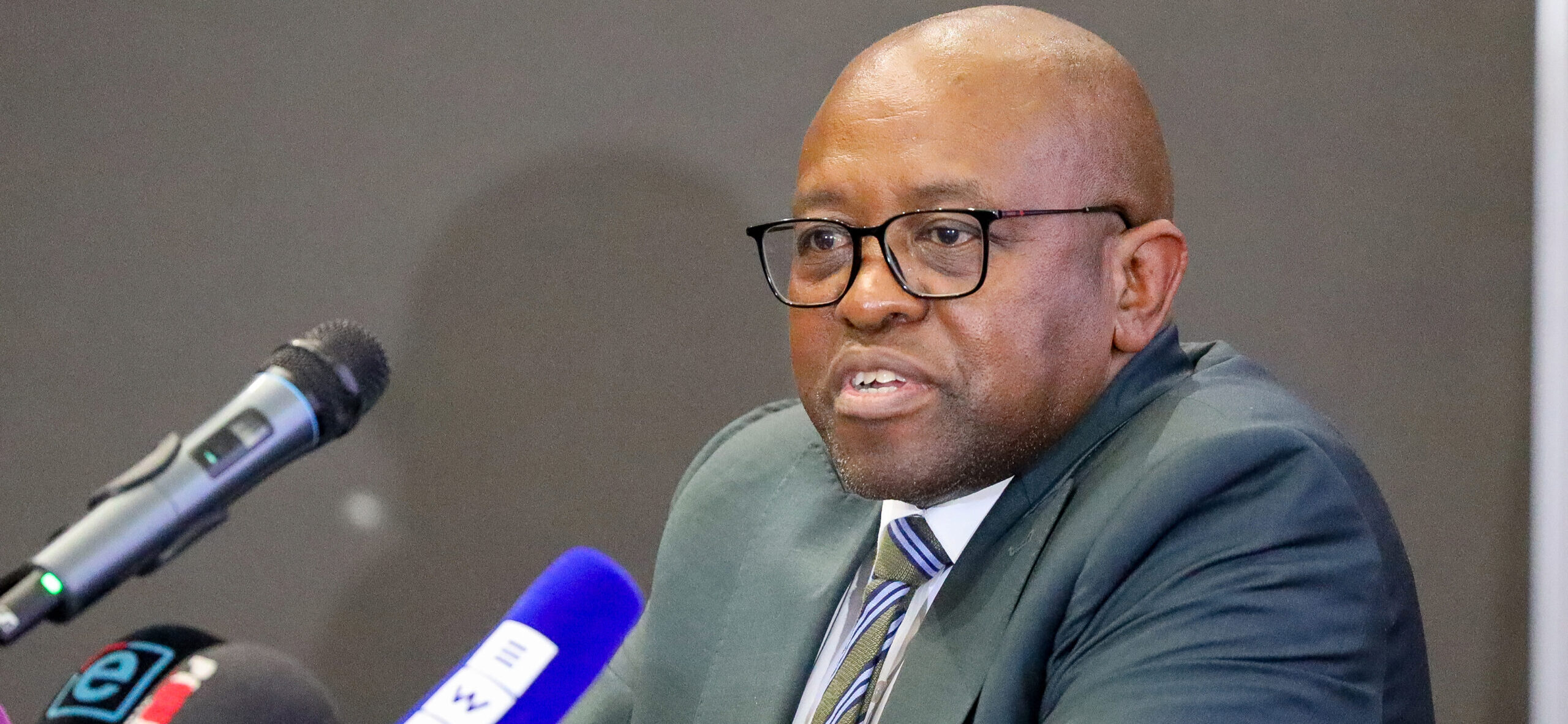 Cop bought a R2.35m property on a R26k salary, Ipid tells Madlanga commission