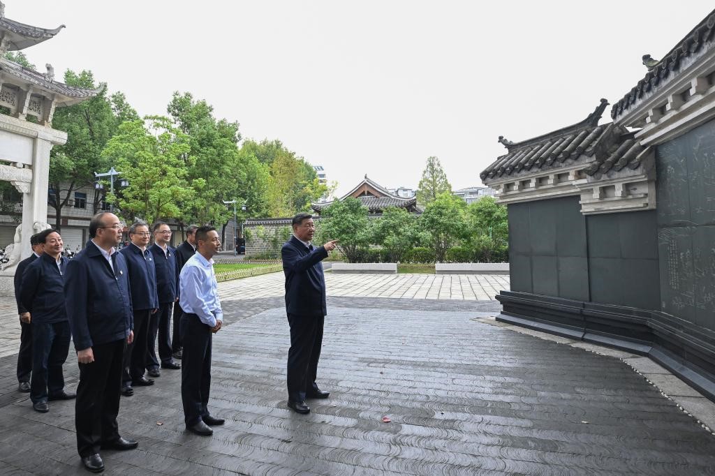 Xi Story: Six-foot alley reveals Chinese wisdom of making room for others