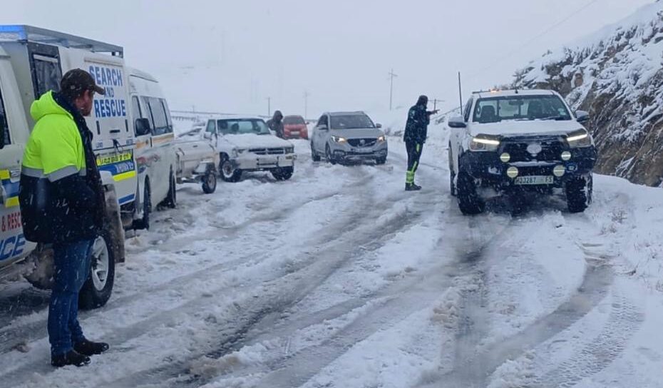 Snowfall eases as major Eastern Cape, KZN routes reopen