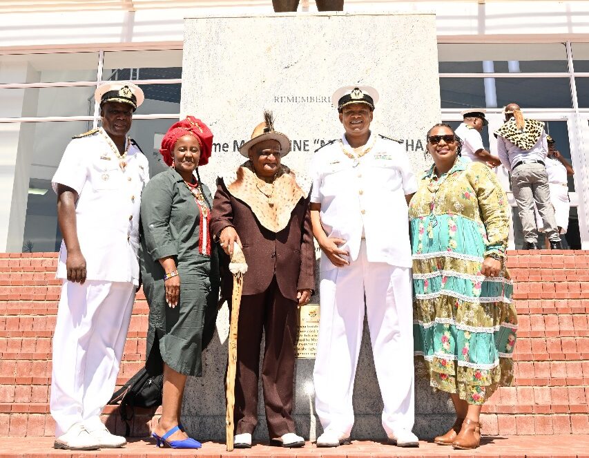 Velenkosini Hlabisa distances CoGTA from alleged Griqua king coronation