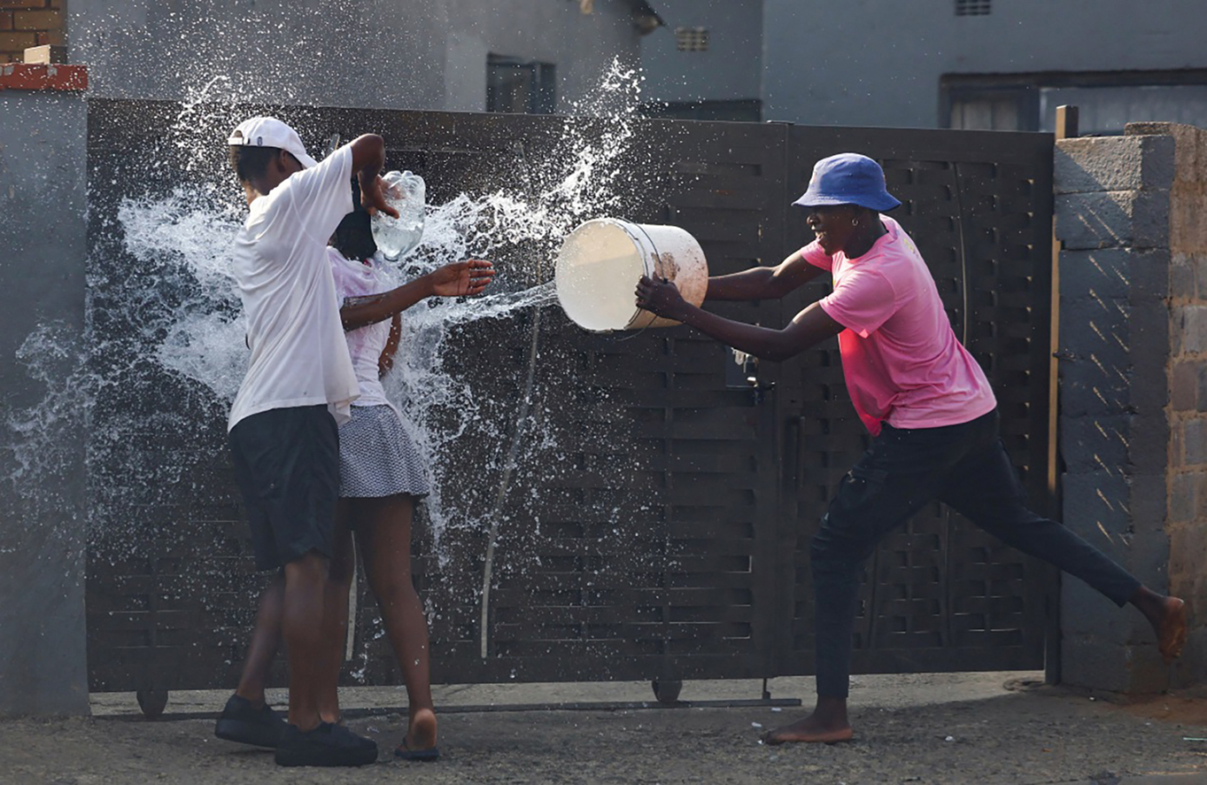 Spring Day water-splashing