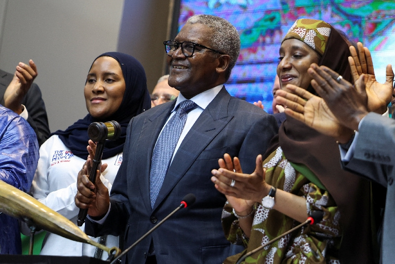Nigerian billionaire Dangote launches oil refinery IPO, Africa’s biggest share sale